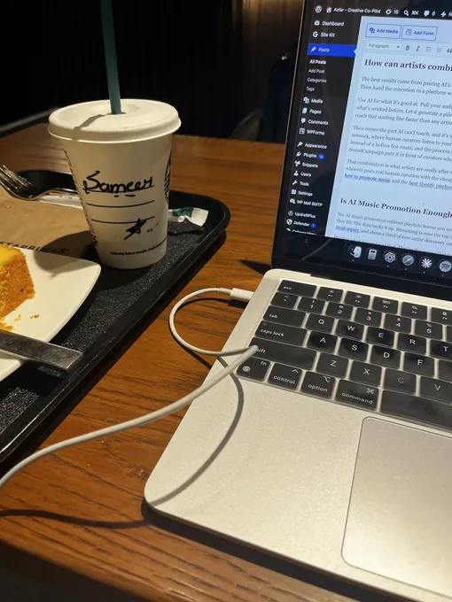Coffee cup with the name Sameer written on it